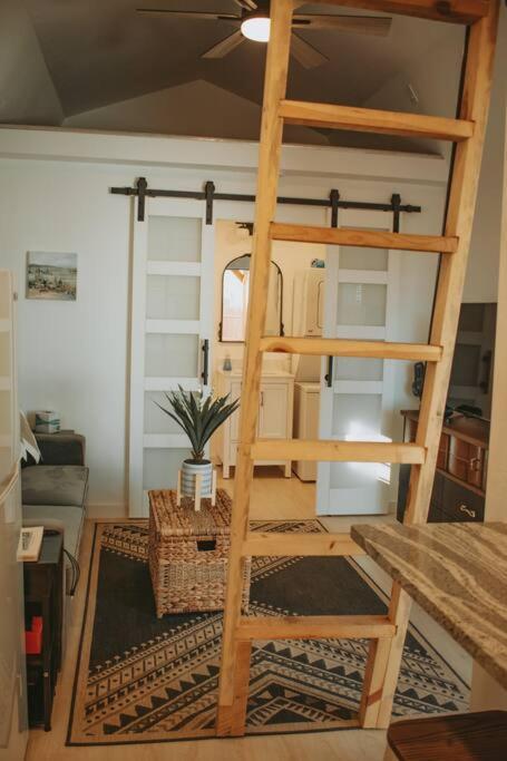Agave Tiny House At Cactus Flower-Hot Tub-Pet Friendly-No Pet Fees! Альбукерке Екстер'єр фото